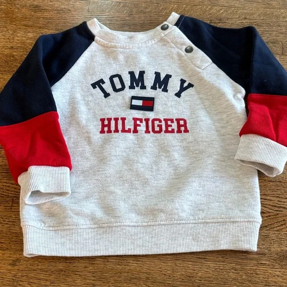 Tommy Hilfiger Size 18M Red and Navy Jogger Set & 18M Nike Jacket - Picture 6 of 10